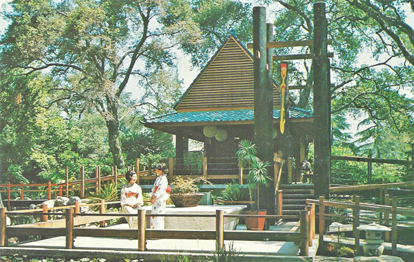 Vintage Postcard: Postcard featuring Descanso Gardens’ Japanese Garden and ladies wearing kimonos, circa 1966. (Courtesy of Descanso Gardens)